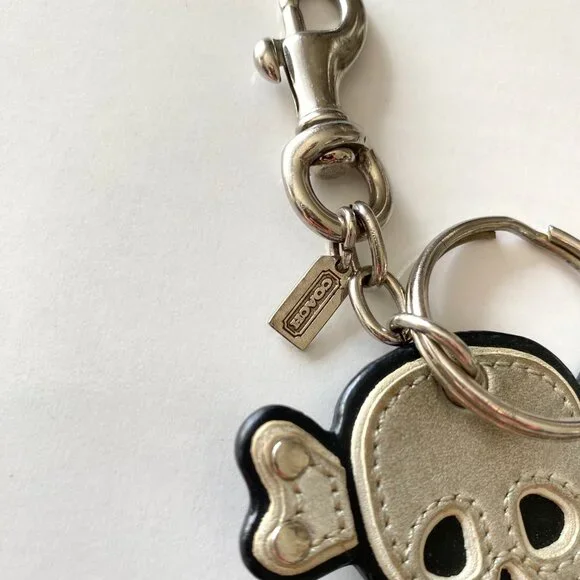 Coach Leather Skull & Crossbones Keyfob Bag Charm & Las Vegas Raiders Crownmark - Picture 3 of 7